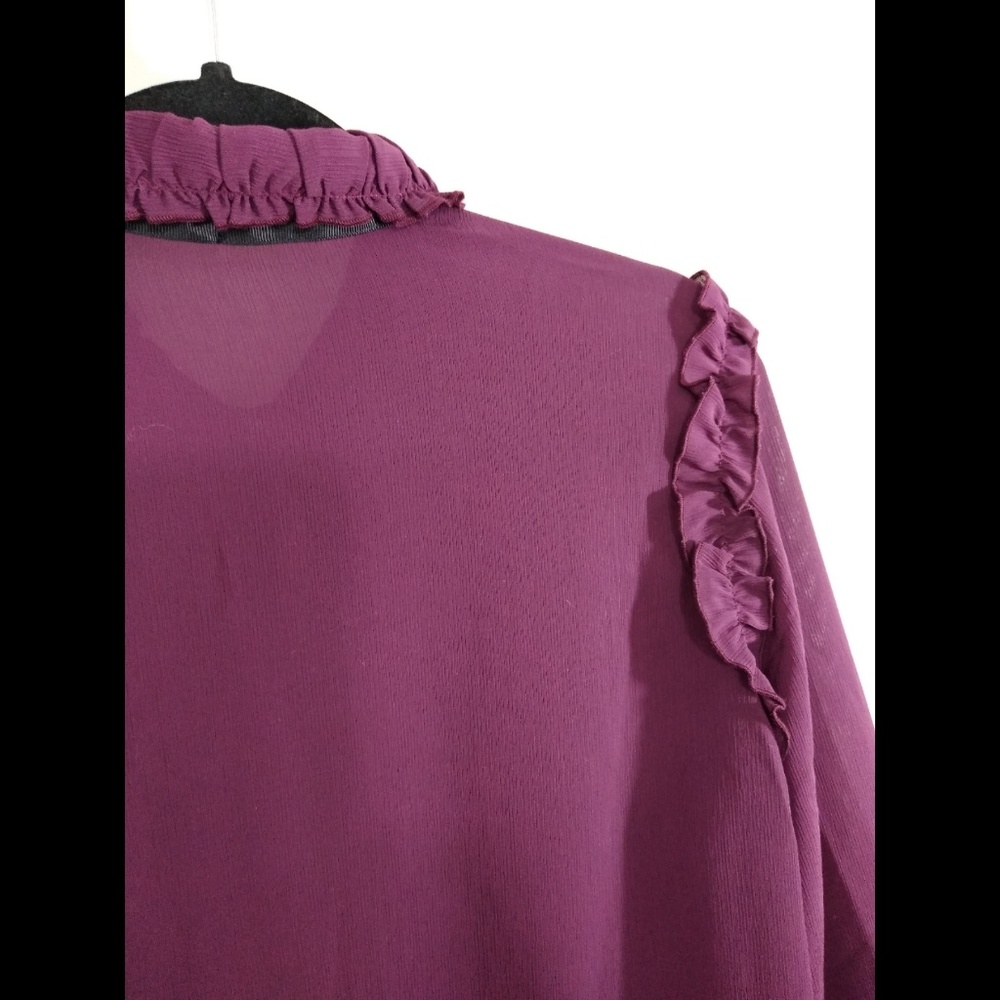 Few Moda Wine Color Hidden-button Blouse Size Med - Picture 5 of 6